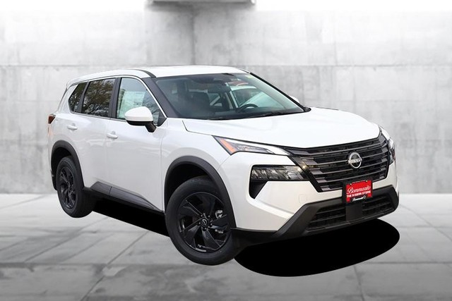 Nissan Rogue Vehicle Image 02