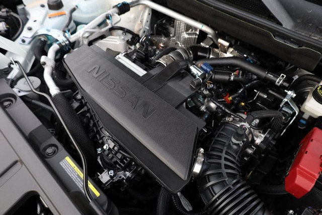 Nissan Rogue Vehicle Image 25