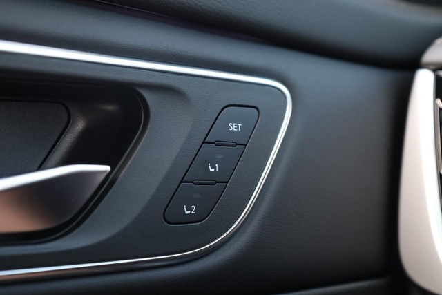 Nissan Rogue Vehicle Image 20