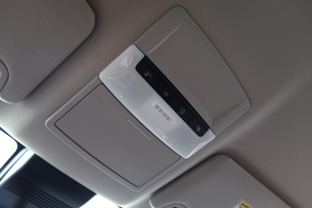 Nissan Altima Vehicle Image 16