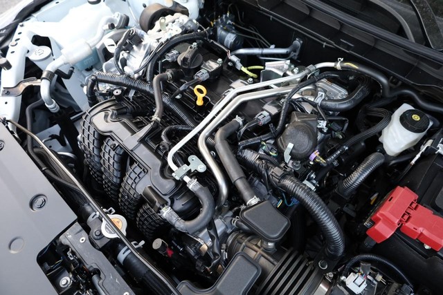 Nissan Altima Vehicle Image 23