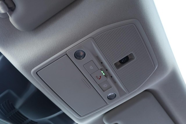 Nissan Sentra Vehicle Image 18