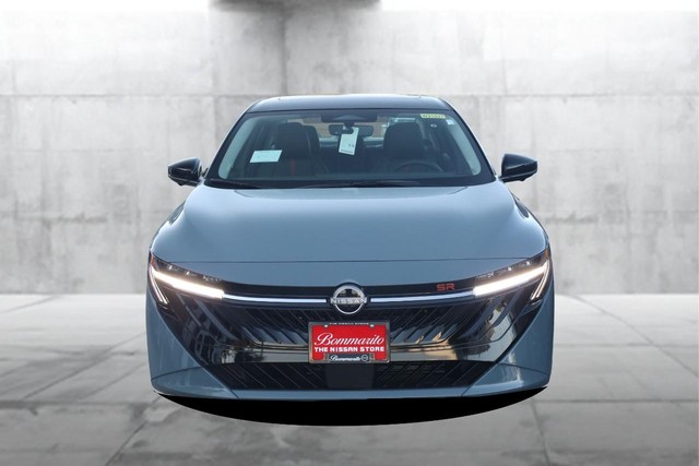 Nissan Sentra Vehicle Image 04