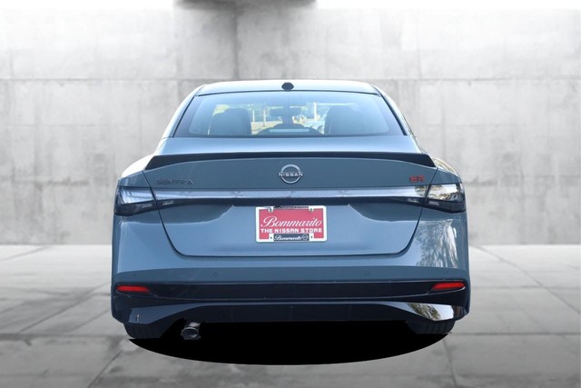 Nissan Sentra Vehicle Image 06