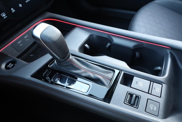 Nissan Sentra Vehicle Image 17