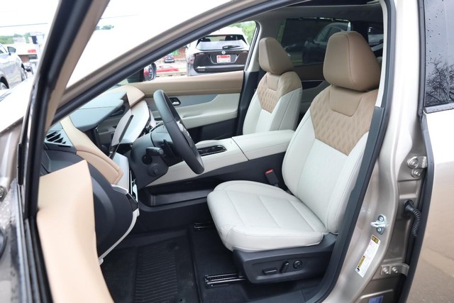 Nissan Murano Vehicle Full-screen Gallery Image 9
