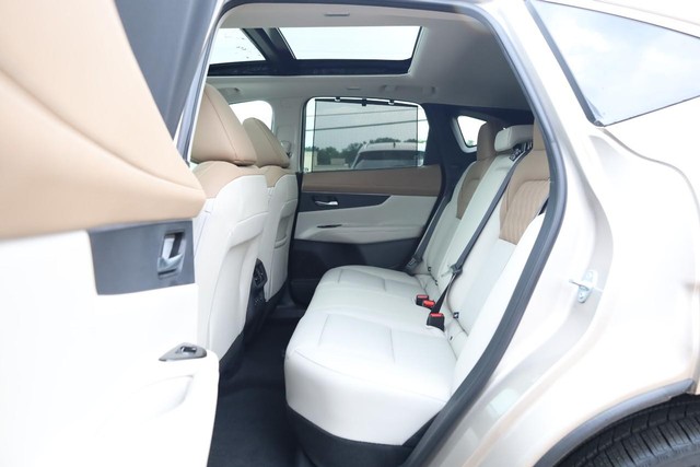 Nissan Murano Vehicle Full-screen Gallery Image 24