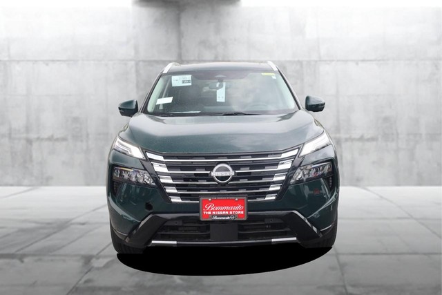 Nissan Rogue Vehicle Image 05