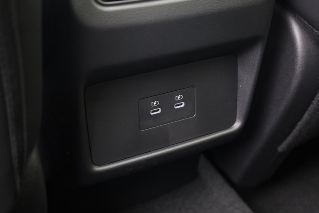 Nissan Rogue Vehicle Image 26