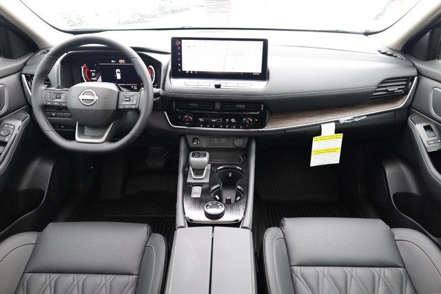 Nissan Rogue Vehicle Image 27