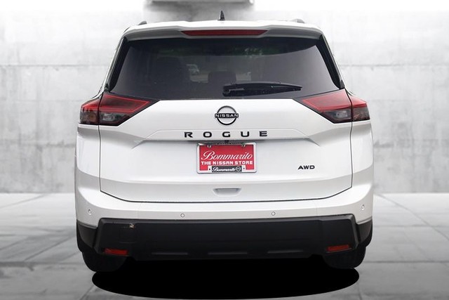 Nissan Rogue Vehicle Image 06
