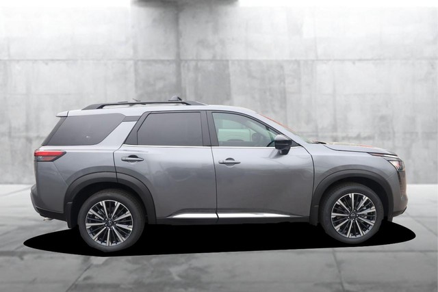 Nissan Pathfinder Vehicle Image 05