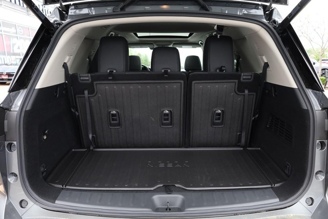 Nissan Pathfinder Vehicle Image 07