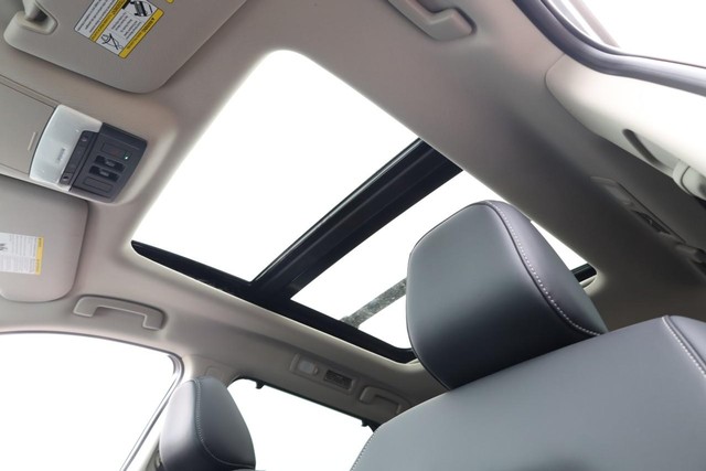 Nissan Pathfinder Vehicle Image 11
