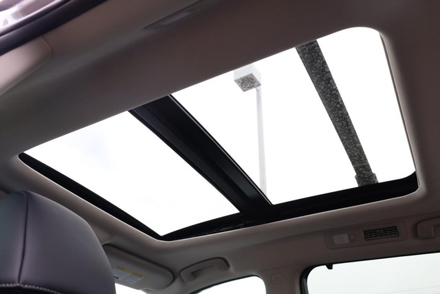 Nissan Pathfinder Vehicle Image 12