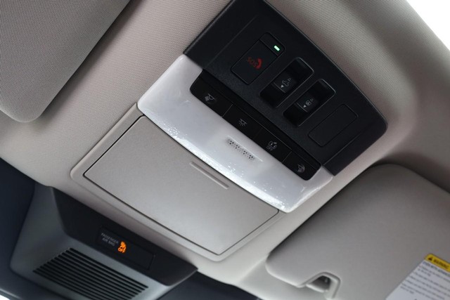 Nissan Pathfinder Vehicle Image 21