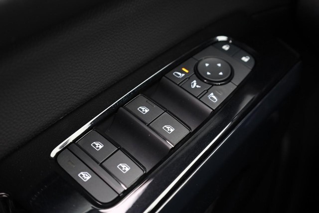Nissan Pathfinder Vehicle Image 22