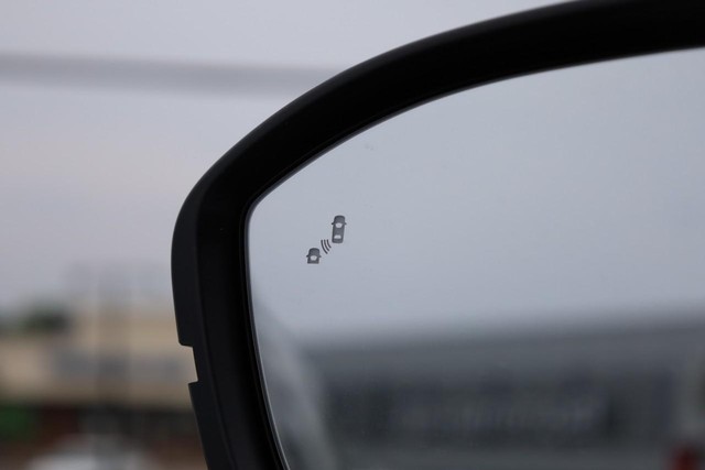 Nissan Pathfinder Vehicle Image 25