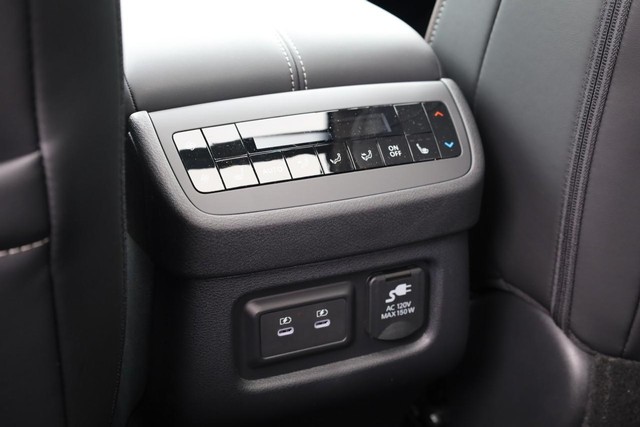 Nissan Pathfinder Vehicle Image 28
