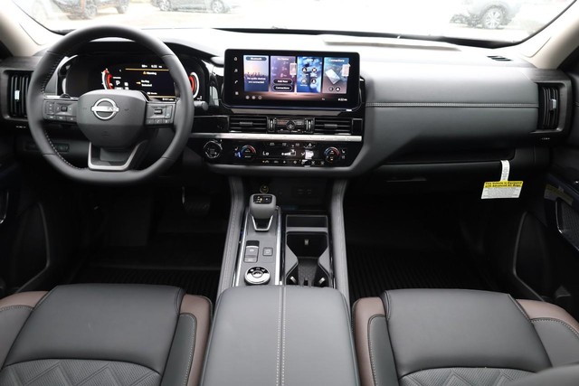 Nissan Pathfinder Vehicle Image 29