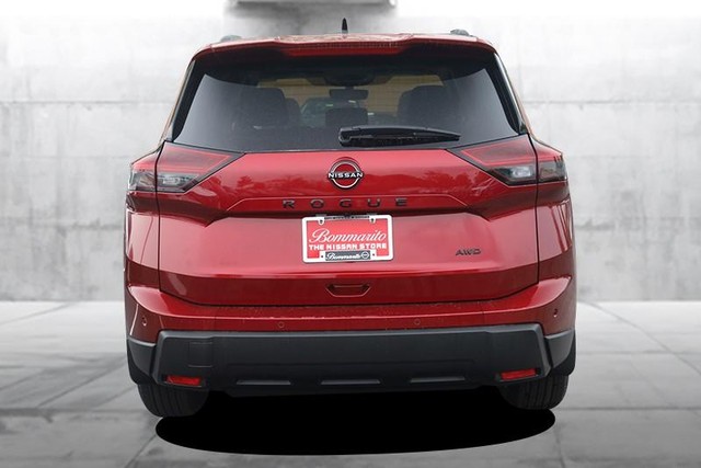 Nissan Rogue Vehicle Image 06