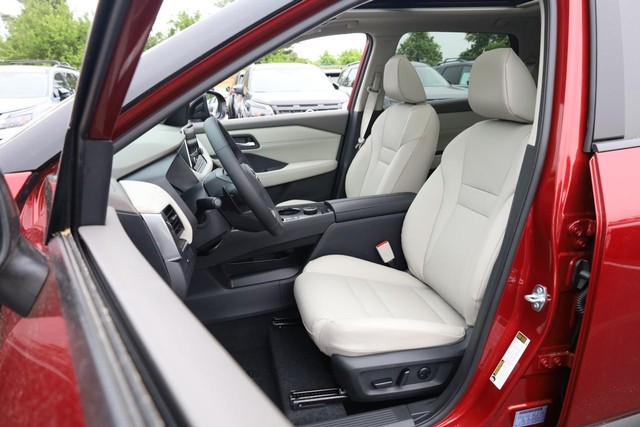 Nissan Rogue Vehicle Image 08