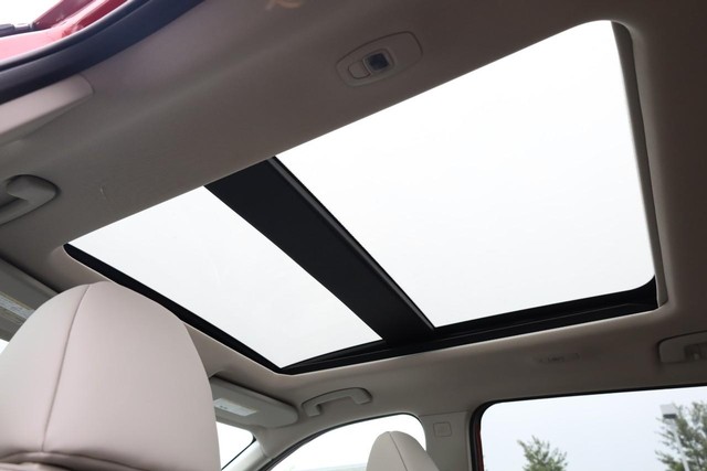 Nissan Rogue Vehicle Image 10