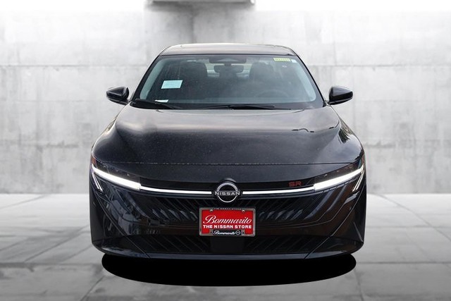 Nissan Sentra Vehicle Image 04