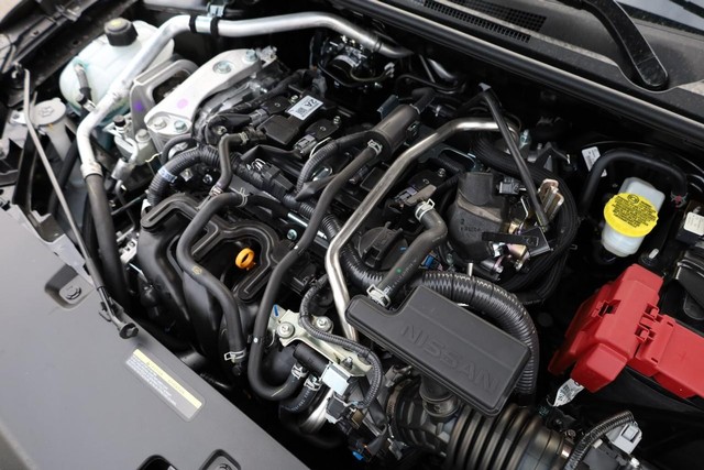 Nissan Sentra Vehicle Image 27
