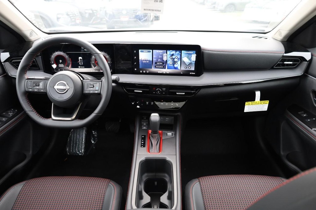 Nissan Kicks Vehicle Image 26