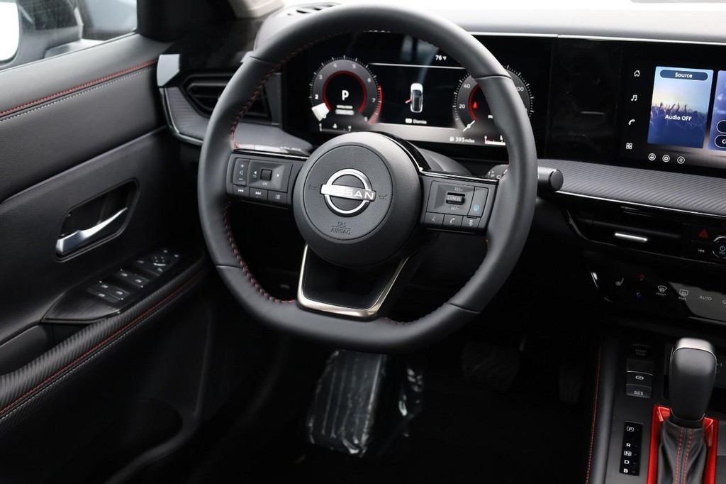 Nissan Kicks Vehicle Image 27