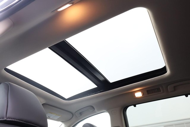 Nissan Pathfinder Vehicle Image 12