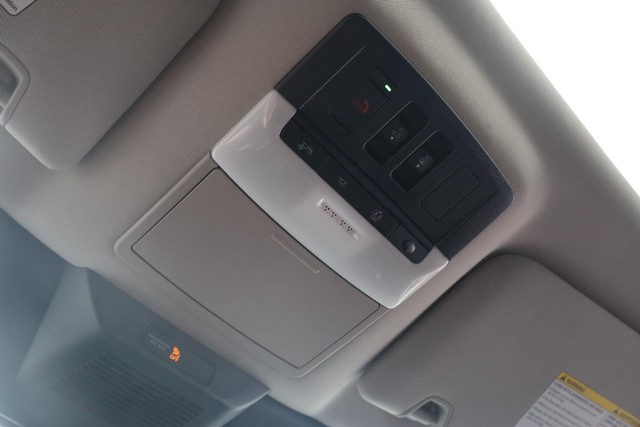 Nissan Pathfinder Vehicle Image 22
