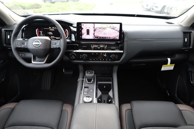 Nissan Pathfinder Vehicle Image 27