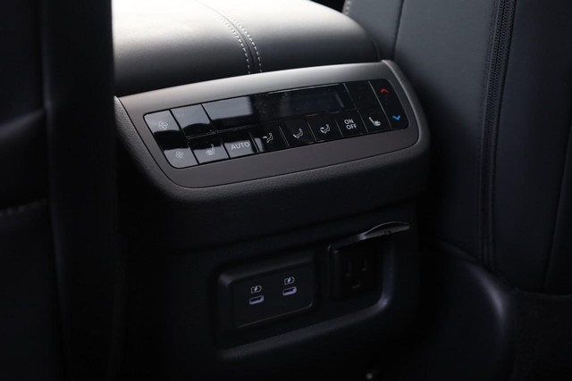 Nissan Pathfinder Vehicle Image 29