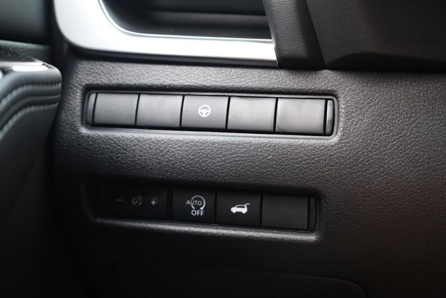 Nissan Rogue Vehicle Image 20