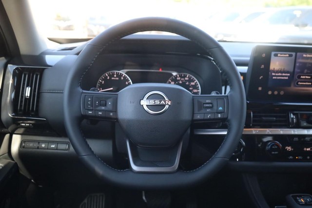Nissan Pathfinder Vehicle Image 08