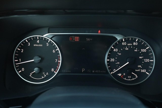 Nissan Pathfinder Vehicle Image 13