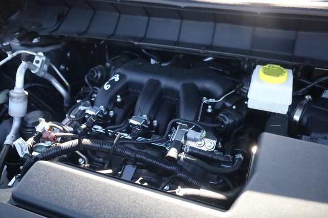 Nissan Pathfinder Vehicle Image 26