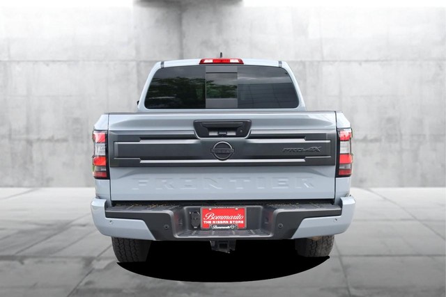 Nissan Frontier Vehicle Image 06