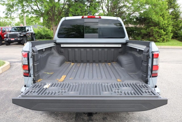 Nissan Frontier Vehicle Image 07
