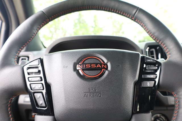 Nissan Frontier Vehicle Image 10