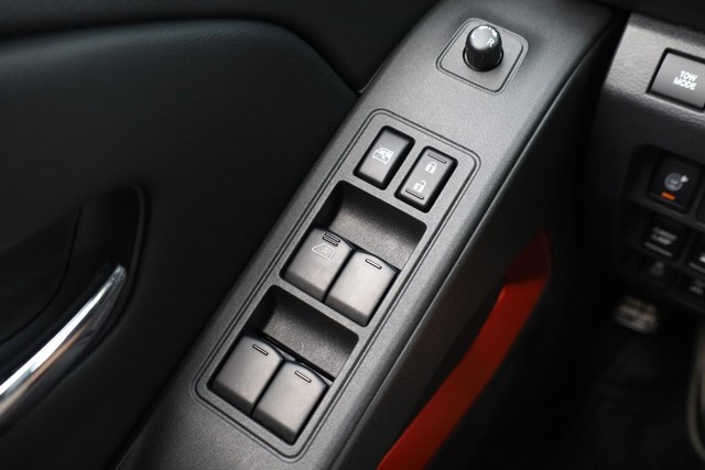 Nissan Frontier Vehicle Image 19
