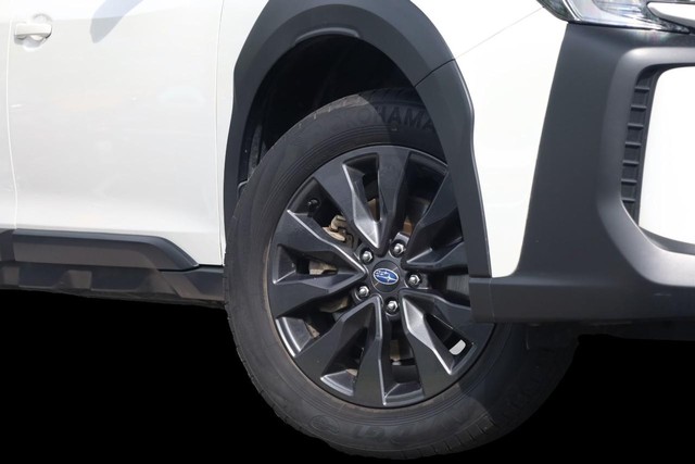 Subaru Outback Vehicle Image 03