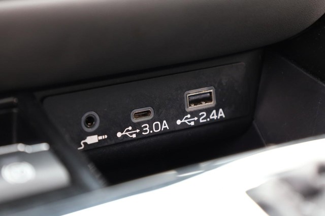 Subaru Outback Vehicle Image 14