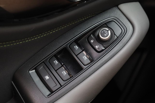 Subaru Outback Vehicle Image 17
