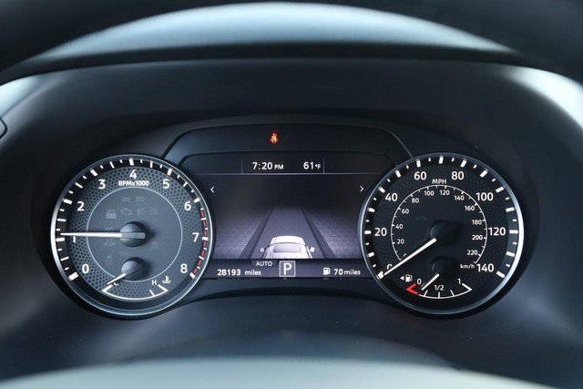 Nissan Armada Vehicle Image 11