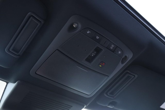 Nissan Armada Vehicle Image 18