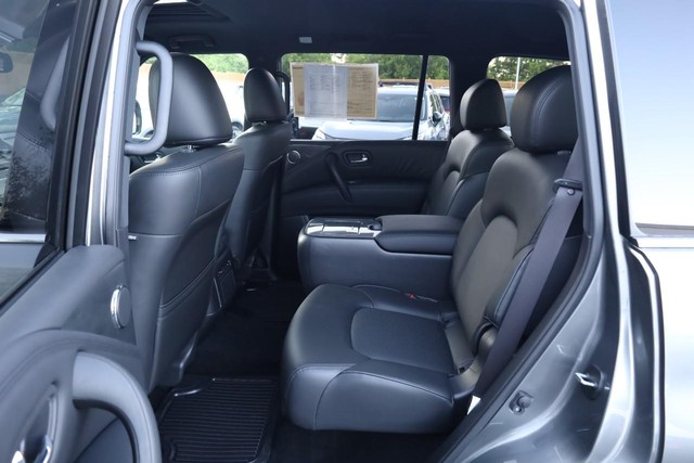 Nissan Armada Vehicle Image 23