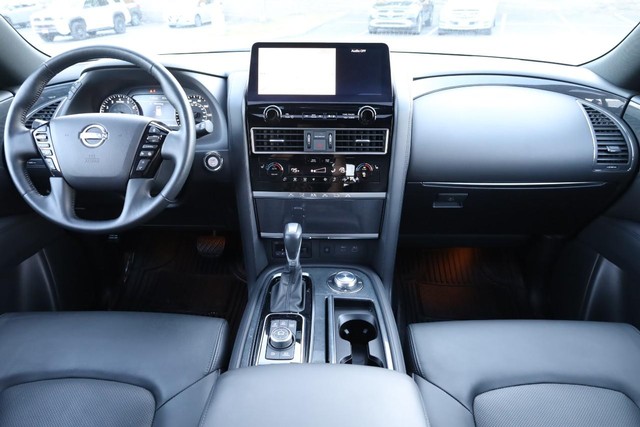 Nissan Armada Vehicle Image 25